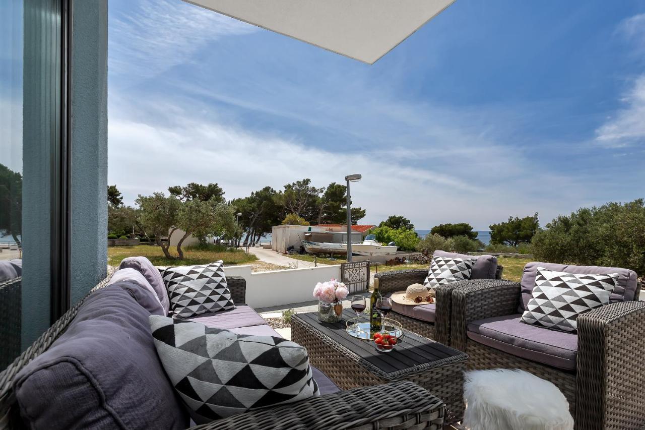 Luxury Promajna Beach Apartment エクステリア 写真