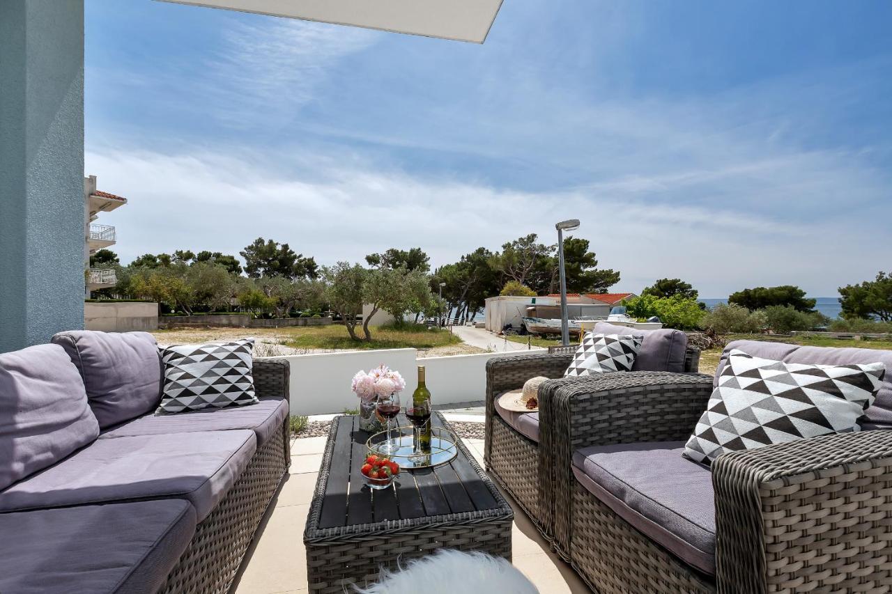 Luxury Promajna Beach Apartment エクステリア 写真