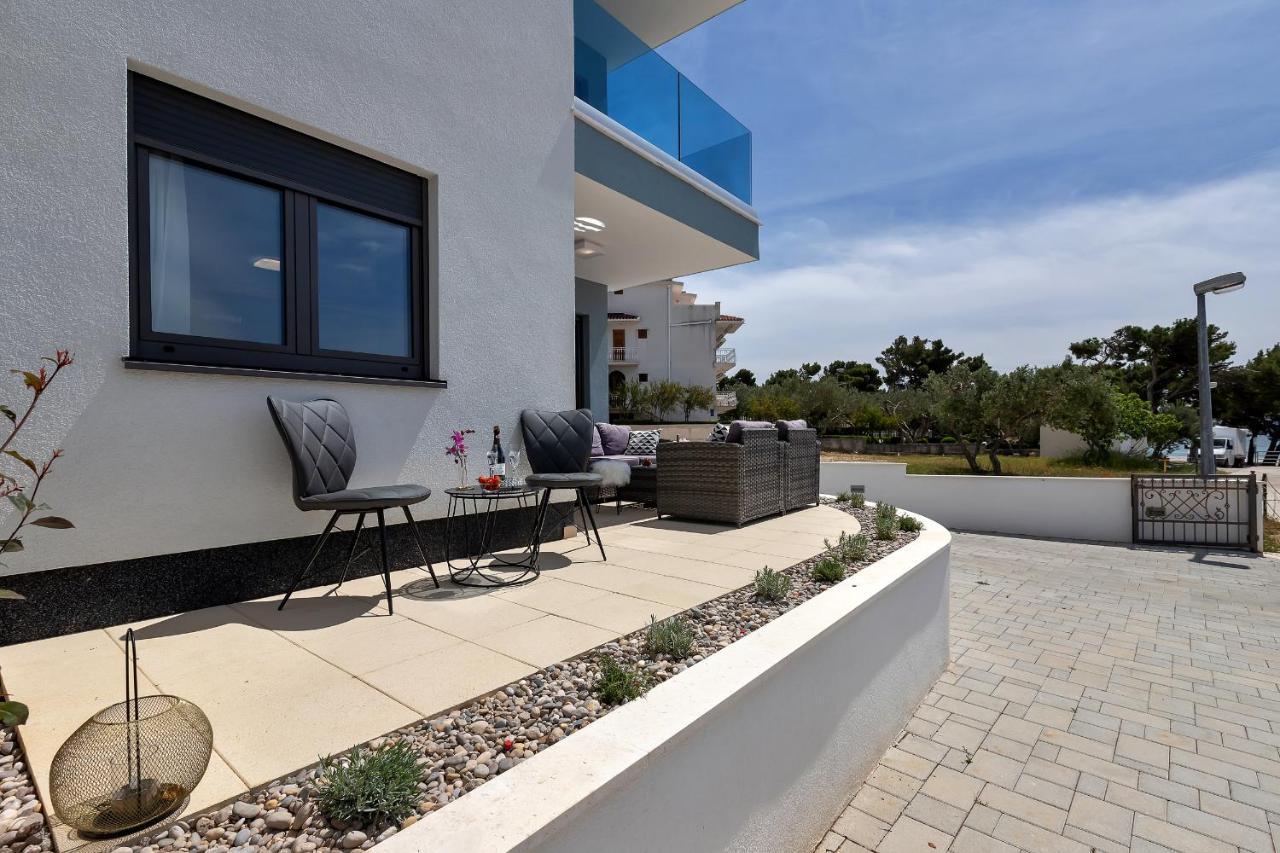 Luxury Promajna Beach Apartment エクステリア 写真